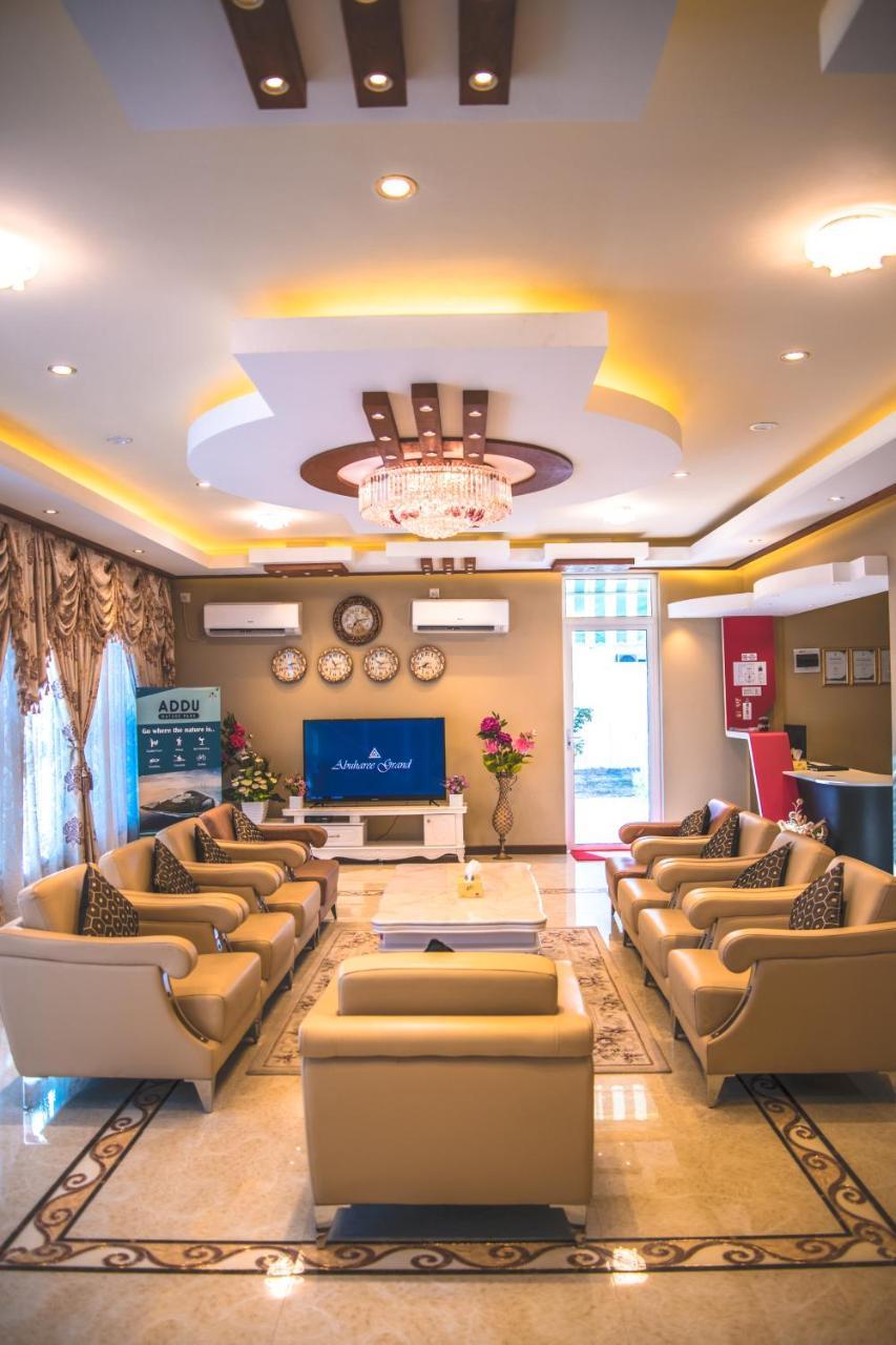 Abuharee Grand Hotell Addu City Exteriör bild
